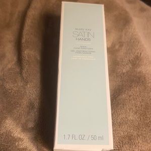 Mary Kay Satin Hands Shea Hand sanitizer fragrance free